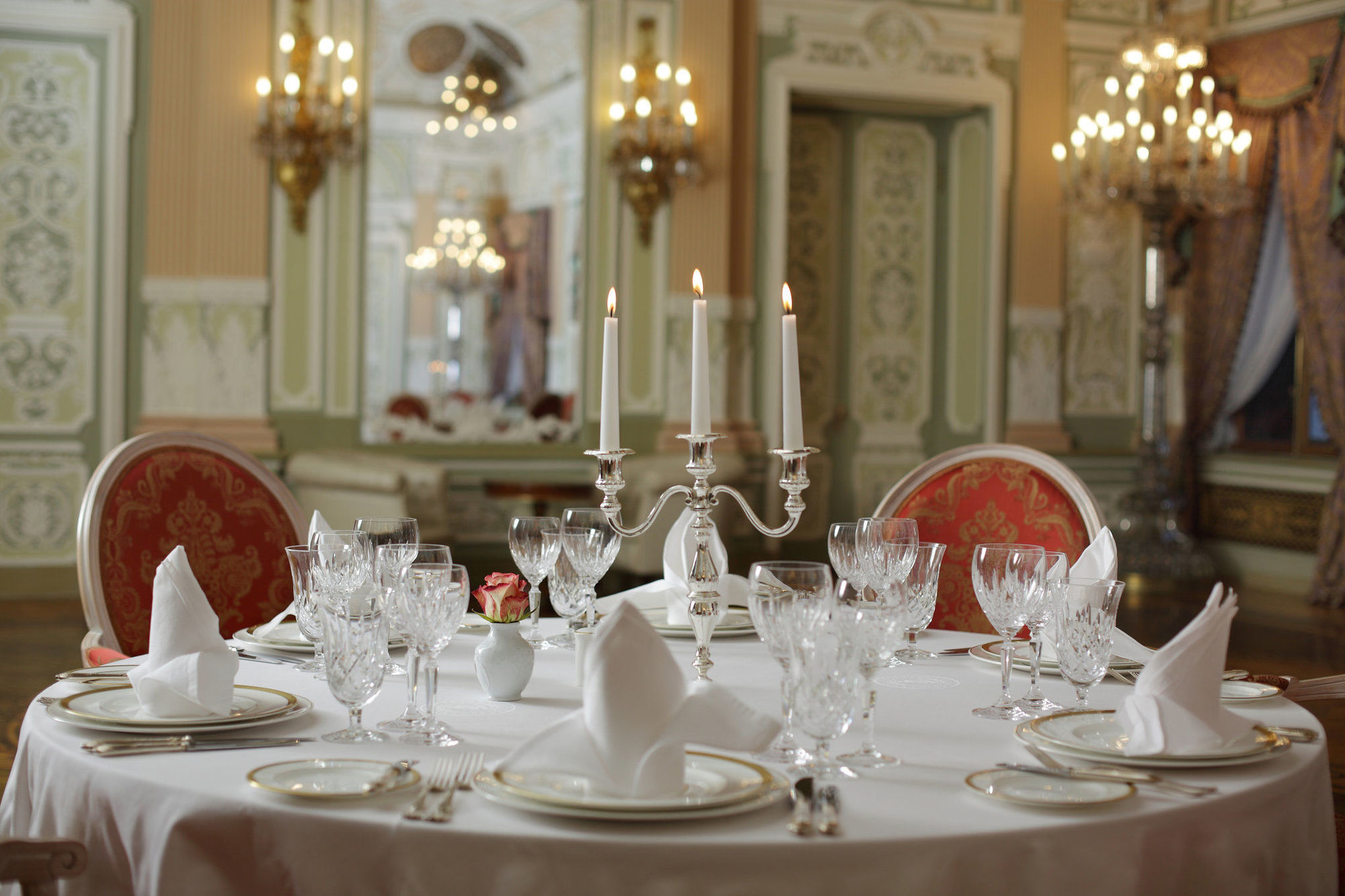 Taleon Imperial Hotel Saint Petersburg Restaurant photo